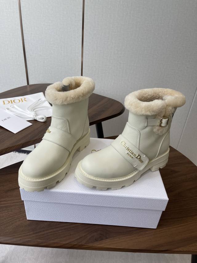 Dior Fall/Winter New D-Town Series Punk Style Chunky Heel Women's Boots, Celebri