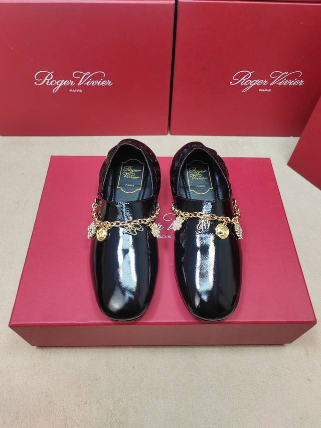 225 New Viv Run Series Diamond Chain Dance Shoes - Top-Tier Arrival!