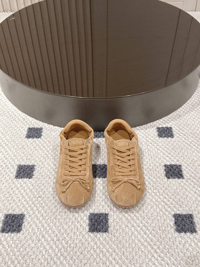 Leather lining. Wool lining. Sizes 35-40. Size 41 is custom-made. The 2025 hott