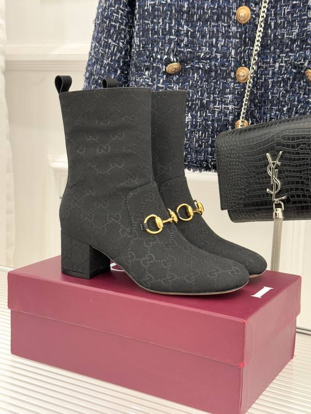 Leather/Fabric Gucci 25Wf New Horsebit Round Toe Chunky Heel Ankle Boots This a