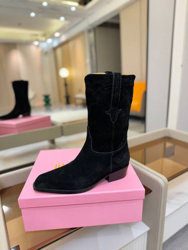 Price: Texas Paris Western Short Combat Boots Elegant style, creating a differen