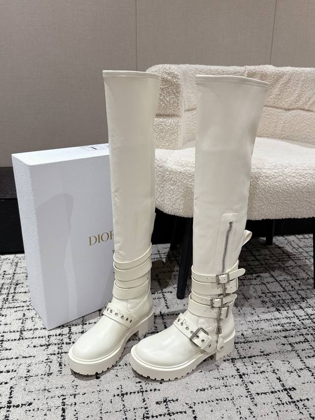 Top-tier version Dior 25 Fall/Winter New D-Fight Brogue Boots A new addition to