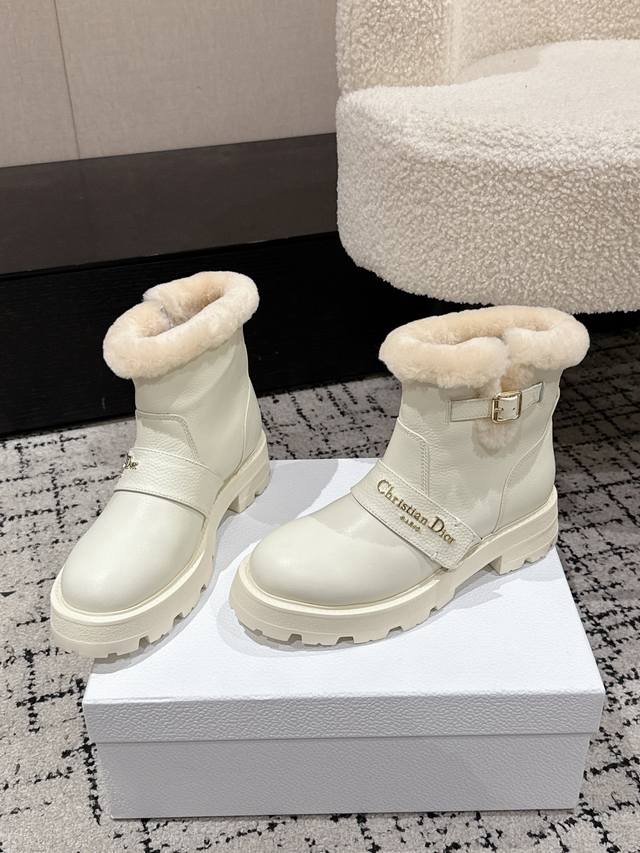 Dior F037 25 Autumn/Winter New Wool-lined Flat Ankle Boots A timeless Dr. Marten