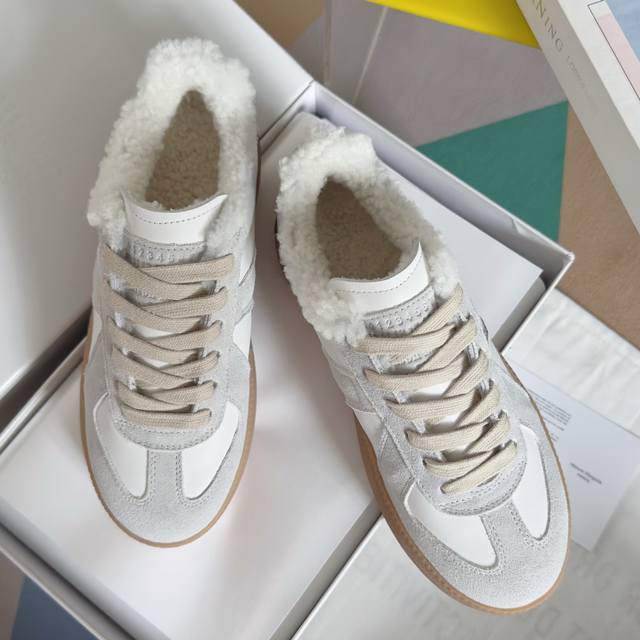 Top-tier version: Women's Maisonmargiela Mm6 Thick-soled Fleece-lined German Tra