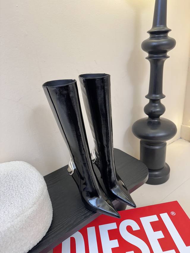 It's hard not to love Diesel! They're so beautiful I can't take my eyes off the