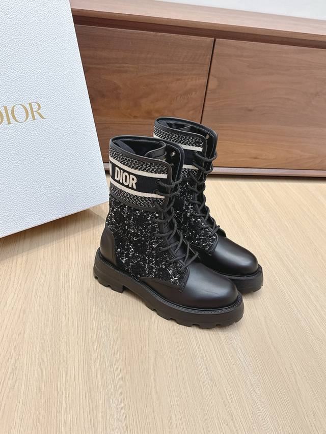 Retailer Grade*# Dior New Lightweight Embroidered Ankle Boots Stylish boots with