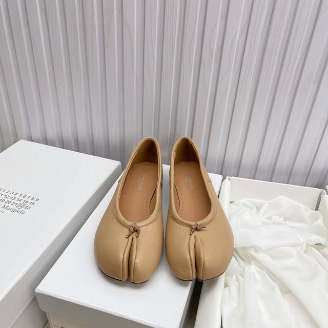 Maison Margiela Split-Toe Shoes