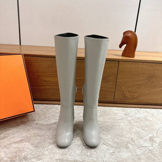 Factory direct Hermes Fall/Winter latest vintage-style long boots, extremely di