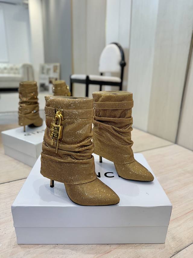 Factory Price: Authentic Custom Version Givenchy New Diamond High-Heeled Ankle