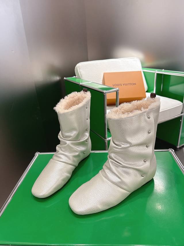 K021 Louis Vuitton Fall/Winter Latest Runway Style Slouch Boots Highly recommend