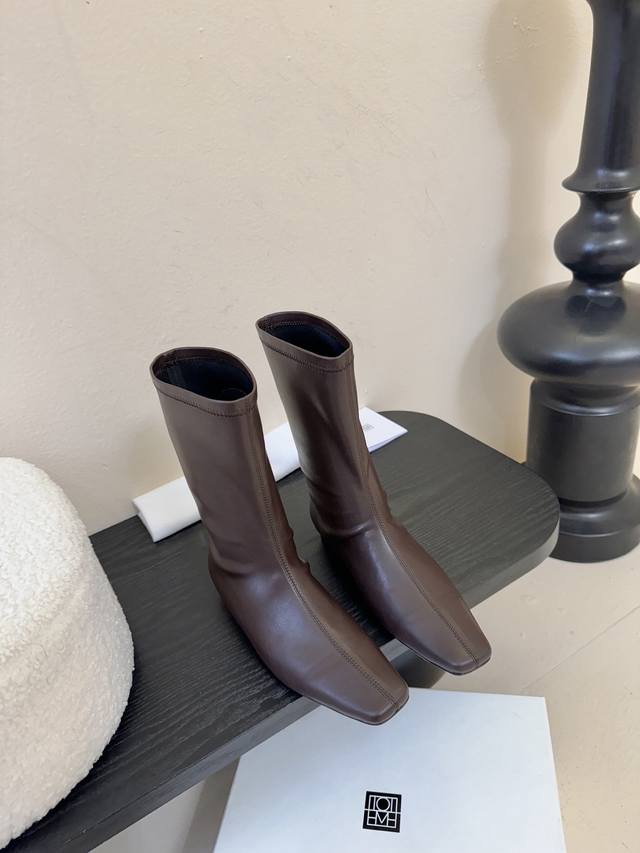 Totem* New Arrival Avant-garde Pointed-Toe Ankle Boots | Welding "Niche High-End