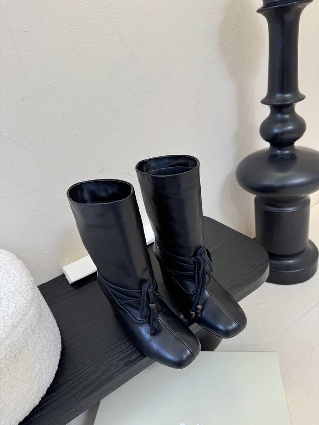 Unfolio Autumn/Winter New Arrival Unfolio Pleated Lace-up Boots | Welding "Dark