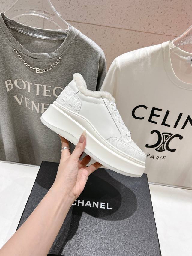 Top Hot Selling New Arrival Autumn/Winter Wool Panda Thick-Soled Casual Sports