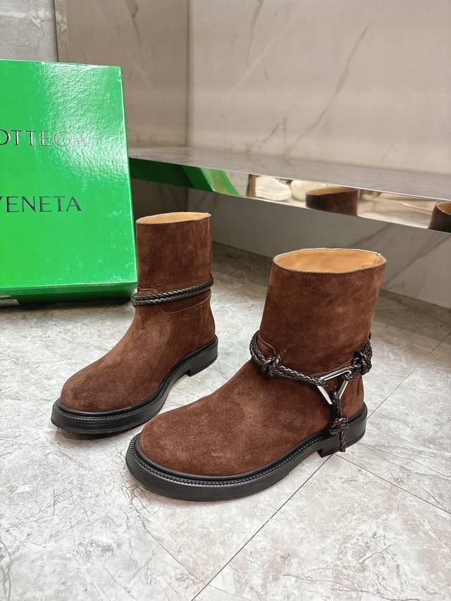 Bottega Venet*2025 Autumn/Winter New Riding Boots These riding boots are so cool