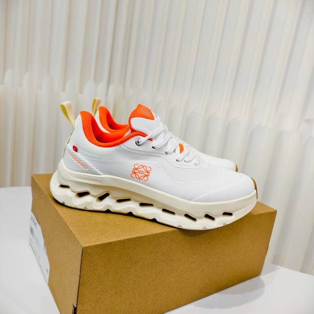 X On Oudtilt Collaboration Round Toe Lace-up Casual Shoes This sports brand was