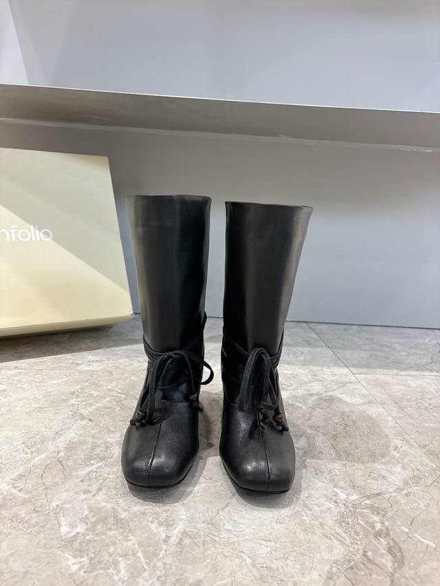 Unfolio Autumn/Winter New Arrival Unfolio Pleated Lace-up Boots