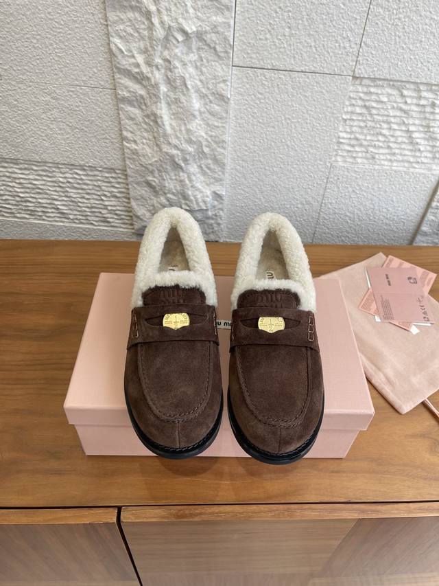 Top Version: Miu Miu 2025 Autumn/Winter New Gold Coin Wool Lined Loafers These M