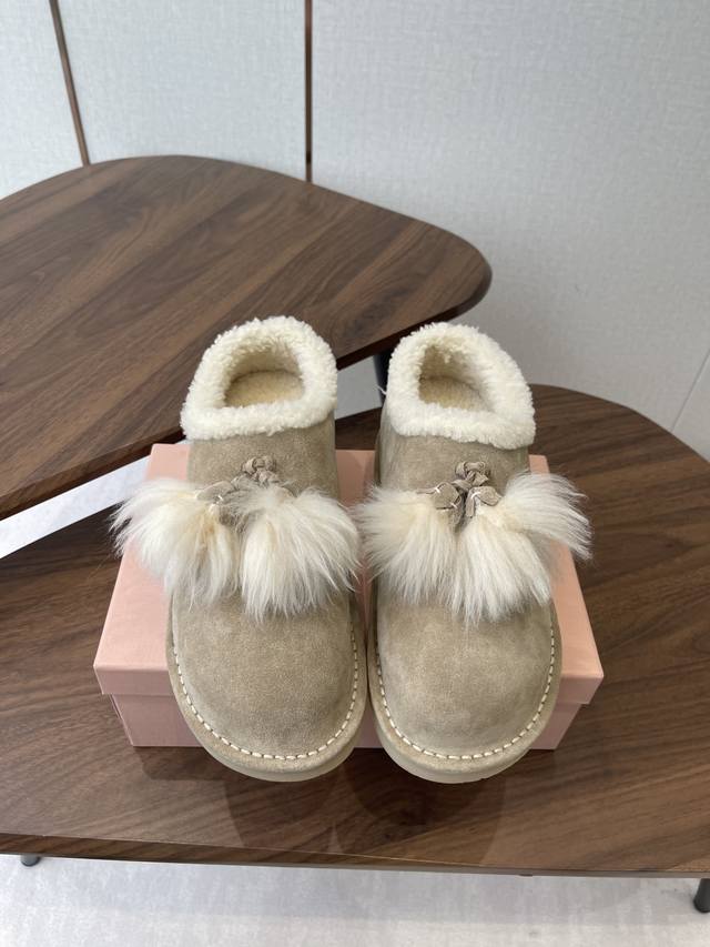Miumiu 25Ss Fall/Winter Runway Style Wool Ankle Boots, Snow Boots, Furry Shoes F
