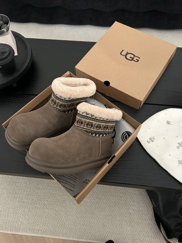 Ethnic-style totem snow boots with sheepskin collar and ethnic-style jacquard we