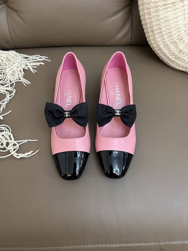 Customized, non-refundable/non-exchangeable Early Autumn New Chanel 25B Mary Jan