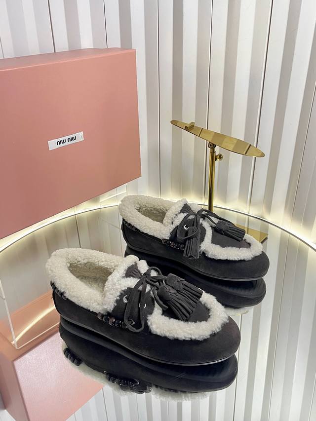 Miu Mi* 25Fw Deck Shoes Wool Loafers New Miu Miu wool loafers. Available in retr