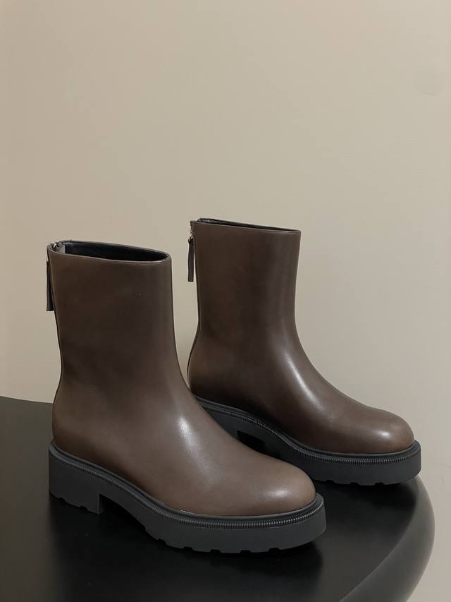 New Autumn/Winter Martin Boots Ankle Boots Classic, simple, stylish, and versati