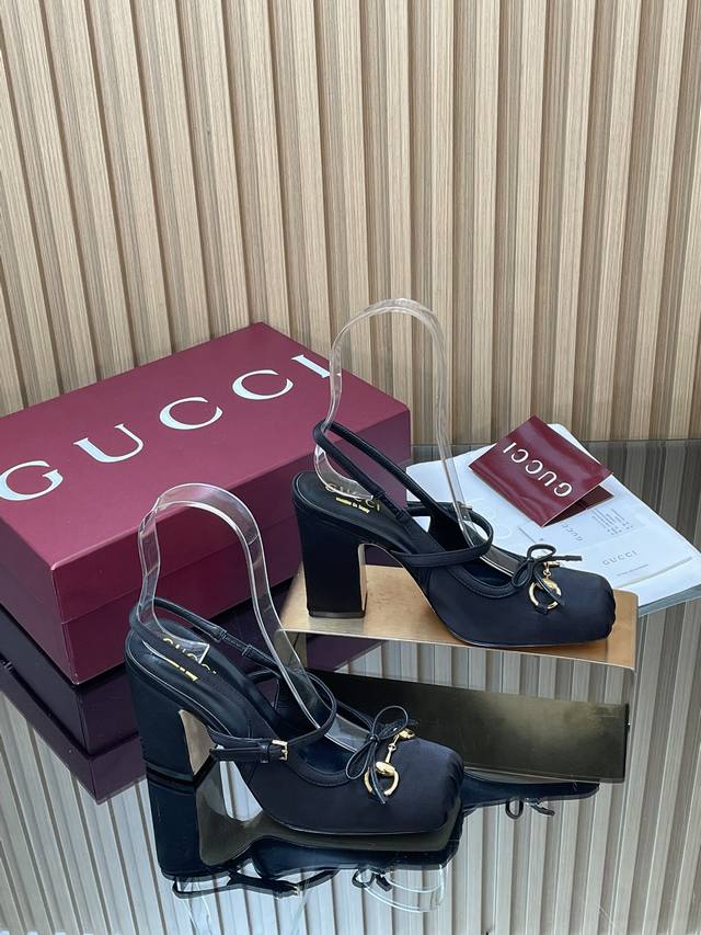 Black Silk Gucci High-End Boutique 2025 Overseas Early Autumn Gucci Horsebit Se