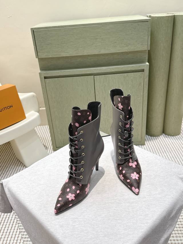 Retail-grade Louis Vuitton 25Ss New Autumn/Winter High-Heeled Martin Boots, Ankl