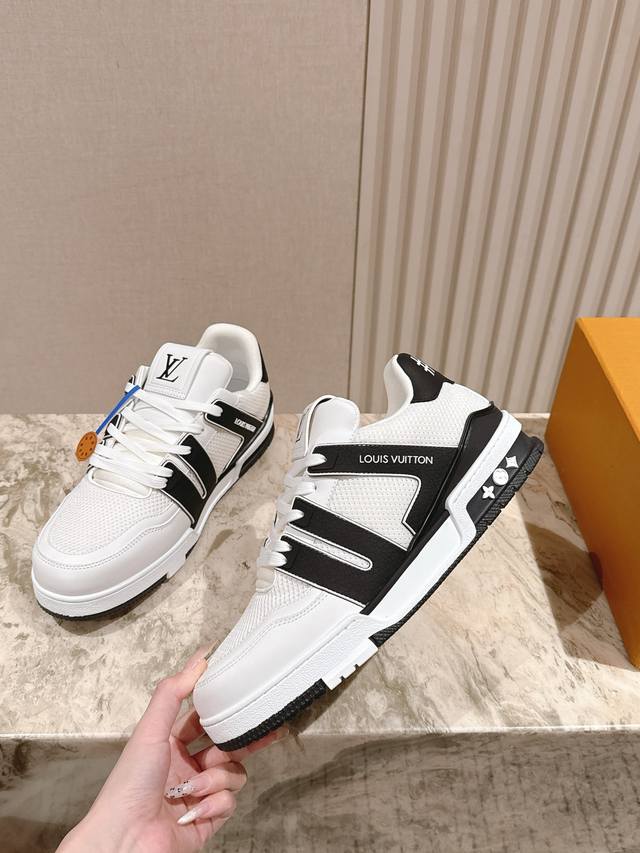 Men's Must-Have! LV New Colors Available Now! Classic LV Series, Every Style an