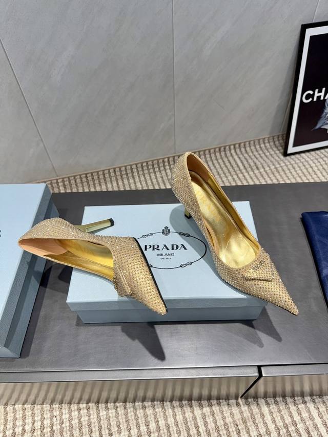 Factory Direct: Exclusive Top-Tier Version Prada 2025 VS Latest Runway Hot-Sell