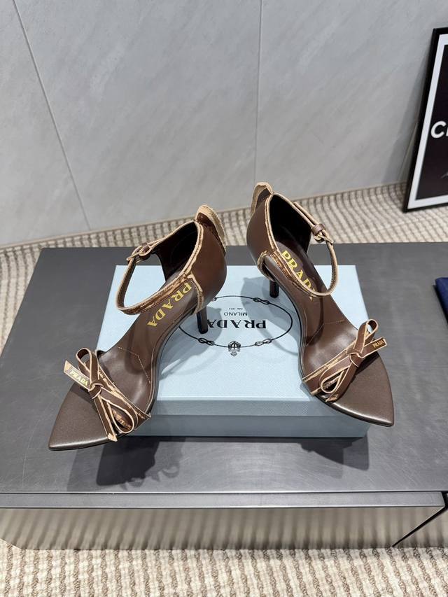 Factory Direct: Exclusive Top-Tier Version Prada 2025 VS Latest Runway Hot-Sell