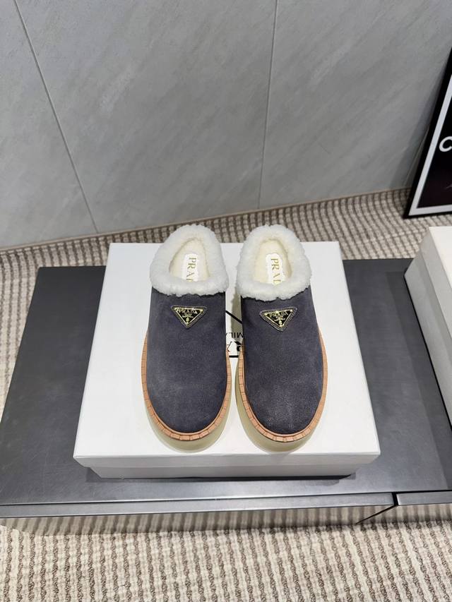 Factory Direct: Exclusive Top-Tier Version Prad*A2025Vs Early Autumn New Popula