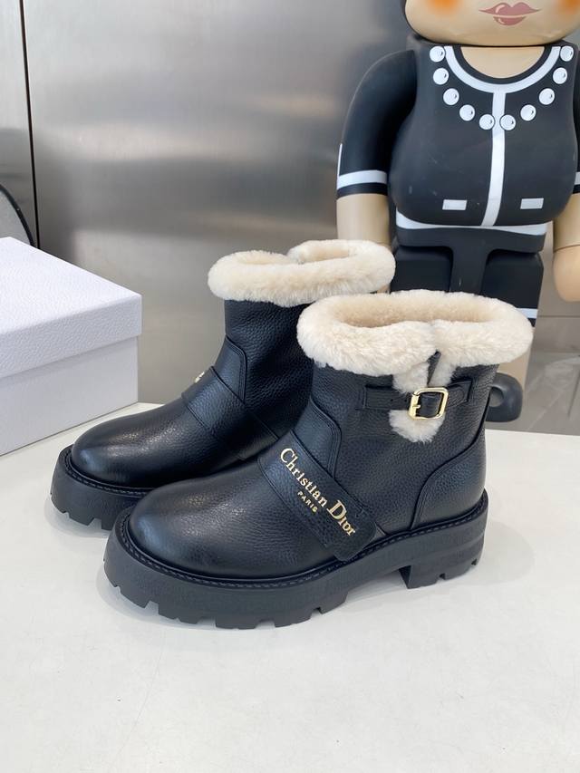 Factory-made Dior-Mor series punk-style warm and cozy fur-lined women's boots.