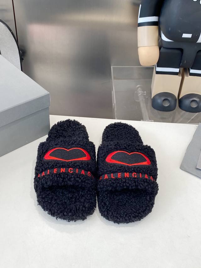Factory-made thin-soled Balenciaga slippers - New arrival! Balenciaga political
