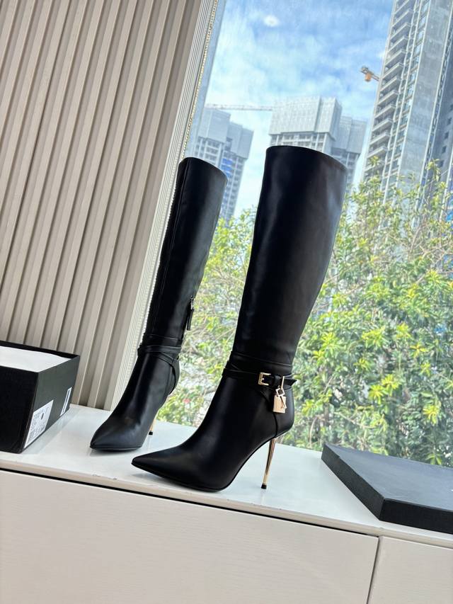 G277 Givenchy New Fashionable Long Boots/Riding Boots in Glossy Leather, 1:1 rep