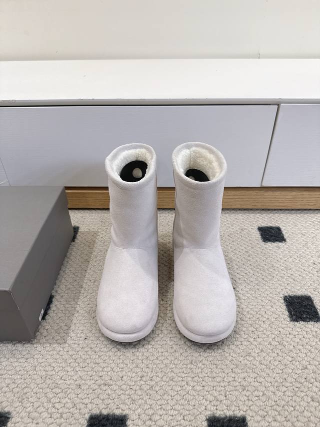 Balenciaga Ski Collection 25Ss Latest Wool Snow Boots Perfect Replica. The desig