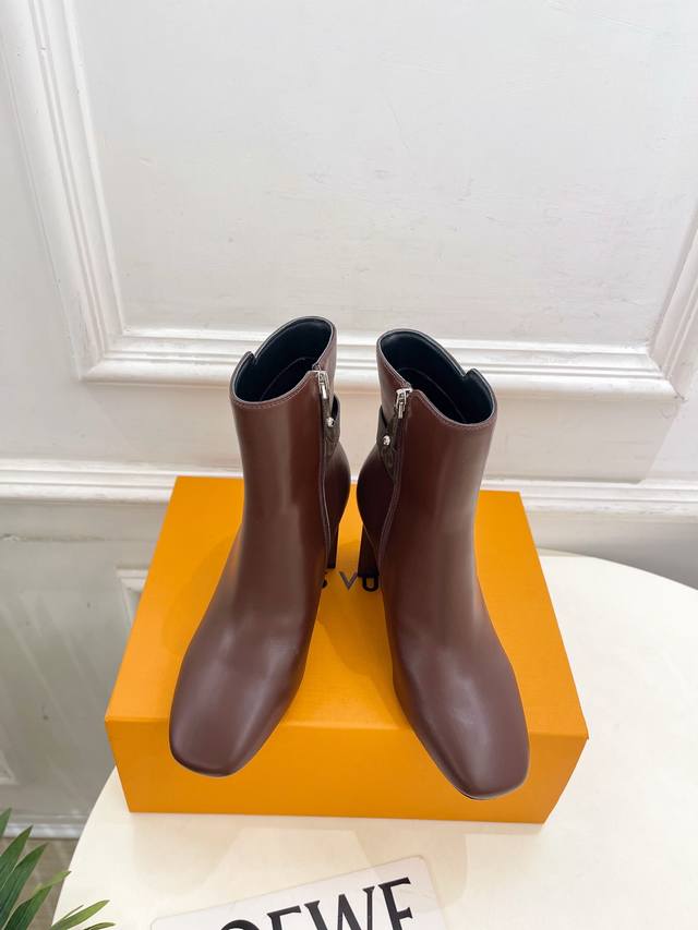 Lv Louis Vuitton 25 2025 Autumn/Winter New Top-Tier Version The latest classic m