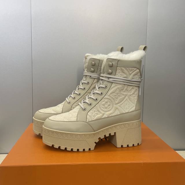 Factory Price Louis Vuitton* 2025 Autumn/Winter New Style Cold-proof Warm Lambsw