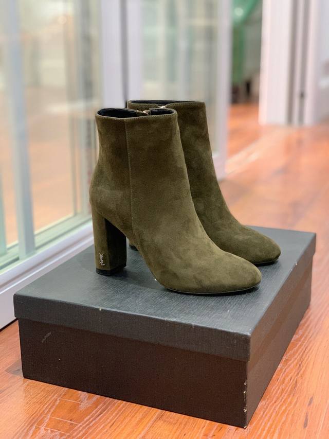 Sain* Laure* Classic High-Heeled Ankle Boots. Comfortable to wear, simple and ve