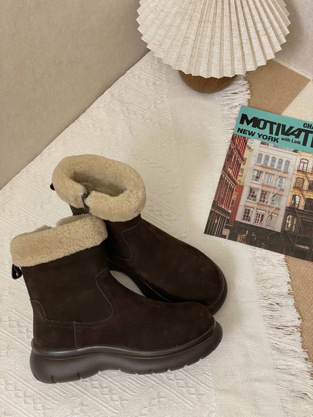 Upgraded Walking Experience: 2cm heel drop design, anti-slip rubber outsole, clo