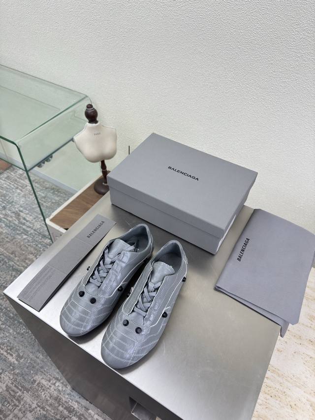 Unisex Balenciag Exclusive Pleated Cowhide Studded Sneakers Grey Pleated Cowhide