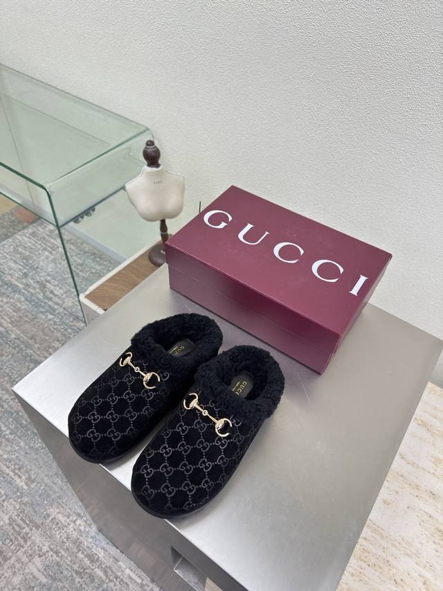 Gucci Platform Slippers with Double G Saddle Buckle and Wool Lining Gucci Double