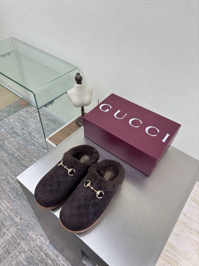 Gucci Platform Slippers with Double G Saddle Buckle and Wool Lining Gucci Double