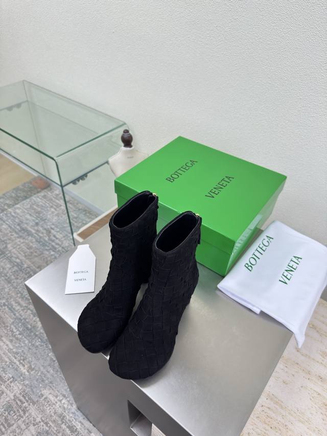 Handmade Woven Series Bv Atomic Series Round Heel Split Ankle Boots Black Suede