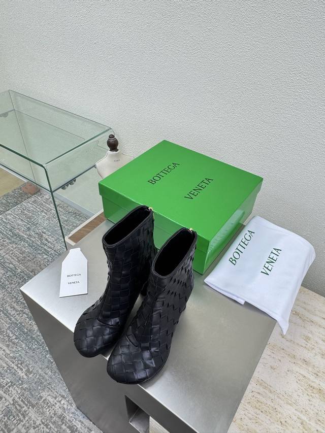 Handmade Woven Series Bv Atomic Series Round Heel Split Ankle Boots Black This r