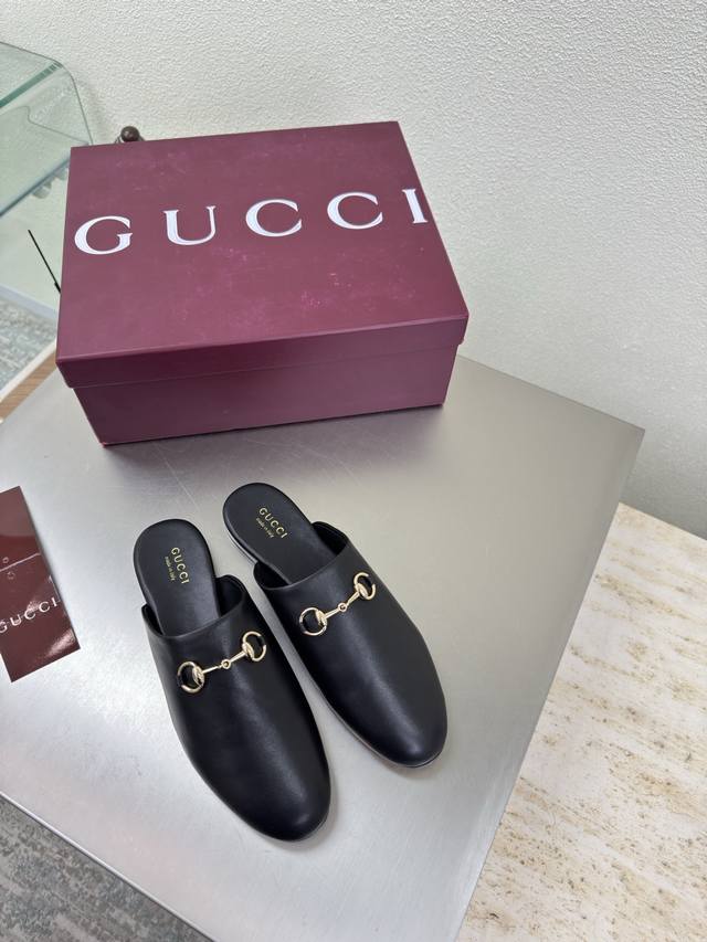 Classic Flat Saddle Buckle Slippers Gucci Double G Logo Classic Saddle Buckle B
