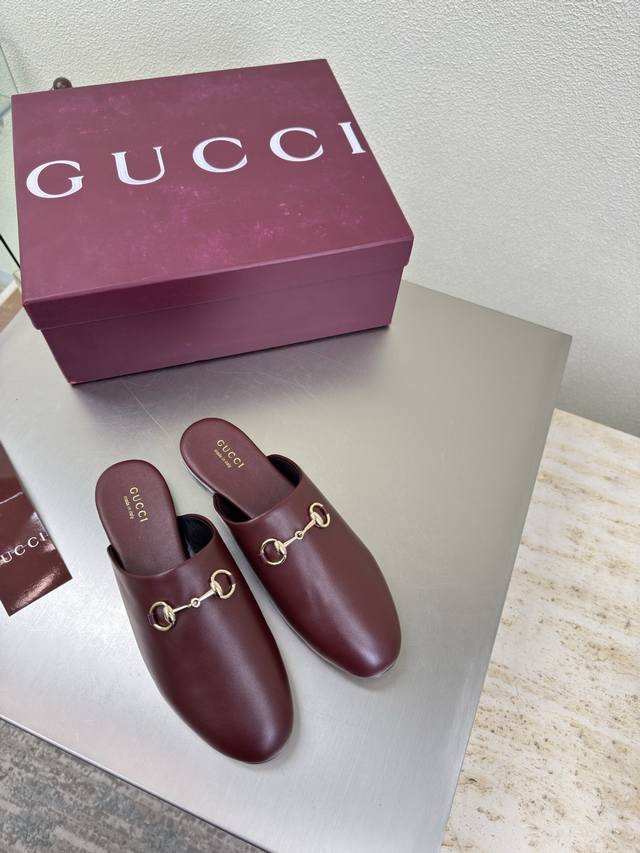 Classic Flat Saddle Buckle Slippers Gucci Double G Logo Classic Saddle Buckle B