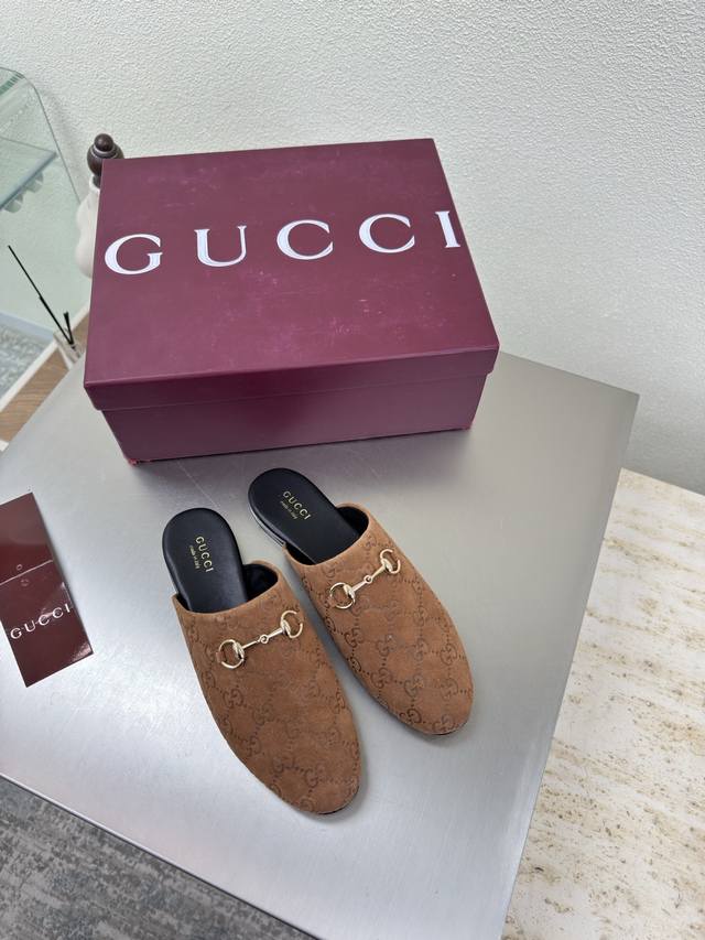 Classic Flat Saddle Buckle Slippers Gucci Double G Logo Classic Saddle Buckle B