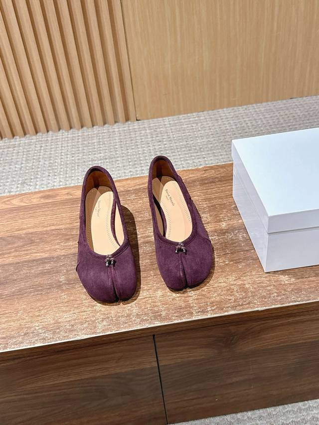 Made in Dongguan# Margiela Chunky Heel Split-Toe Shoes Tabi Split-Toe Chunky Hee