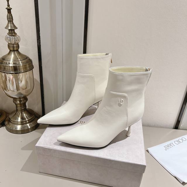 Jimmy Choo 224 Latest Pointed Toe Ankle Boots - New arrival! The lace-up design